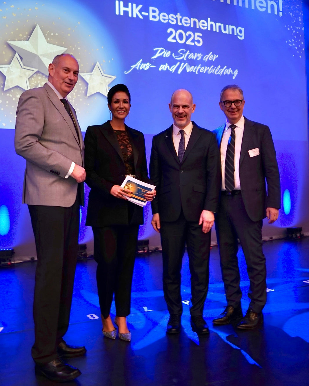 Bestenehrung der IHK Karlsruhe 2025: 211 Spitzenleistungen, die Mut machen und warum Ausbildung Zukunft ist