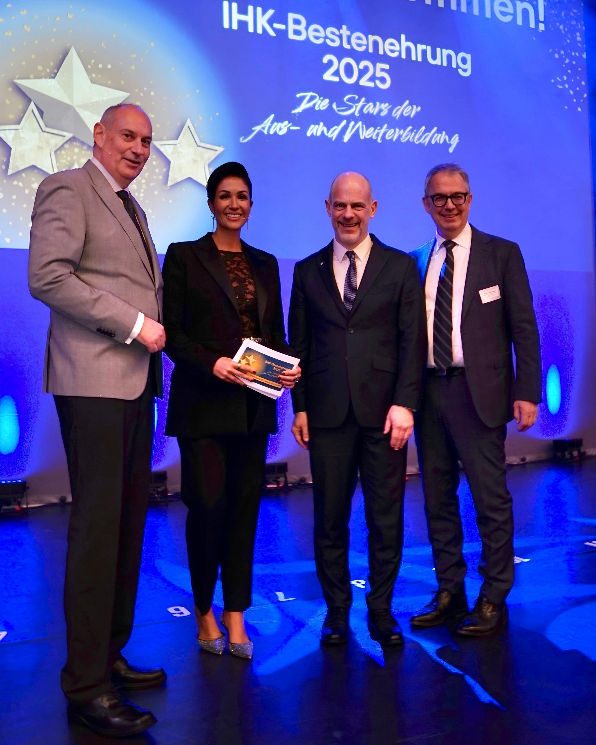 Bestenehrung der IHK Karlsruhe 2025: 211 Spitzenleistungen, die Mut machen und warum Ausbildung Zukunft ist